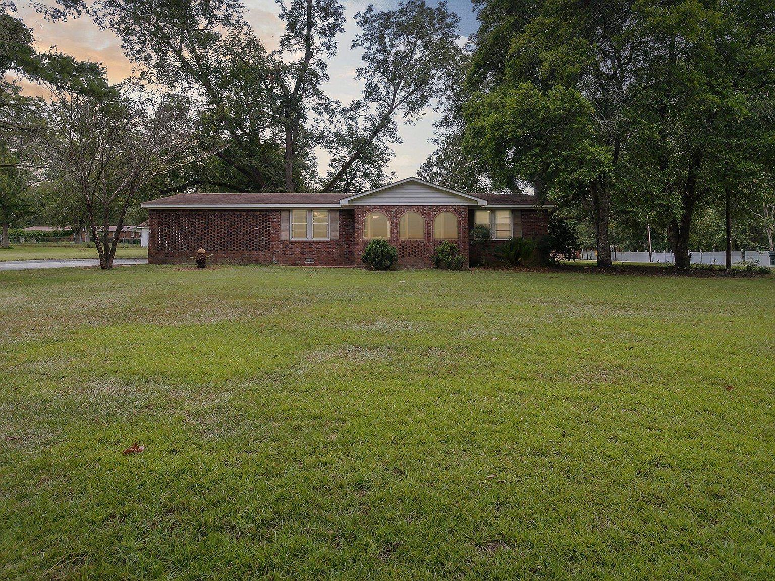 411 Mill St, Adrian, GA 31002 Zillow