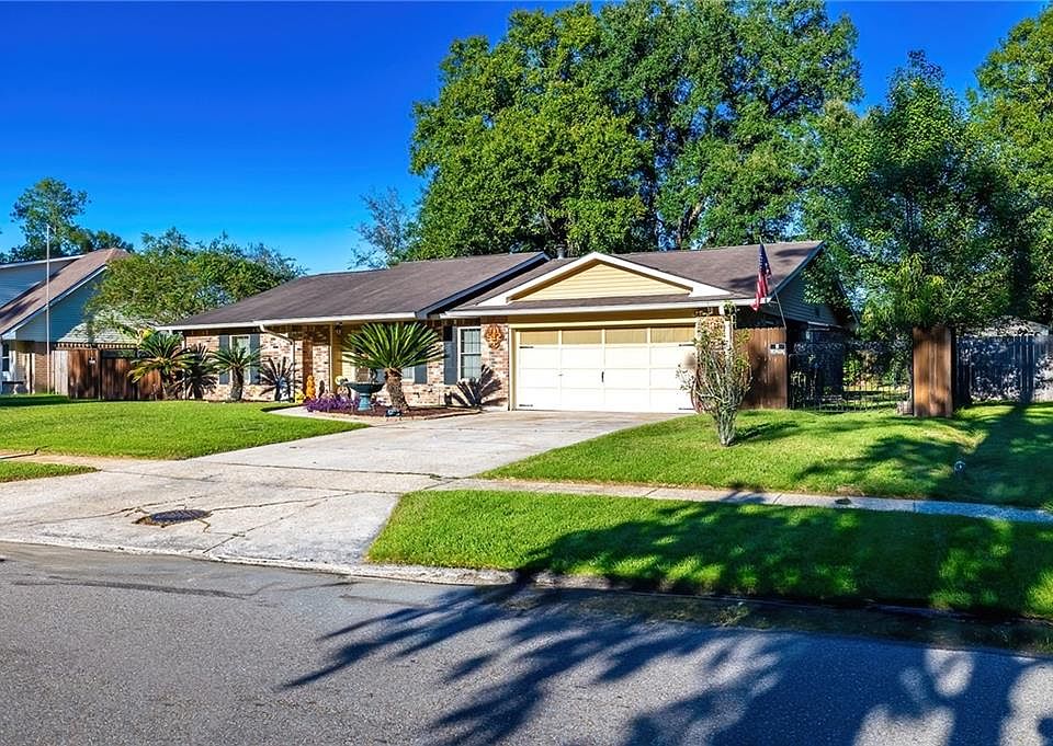 180 Whisperwood Blvd, Slidell, LA 70458 MLS 2417291 Zillow