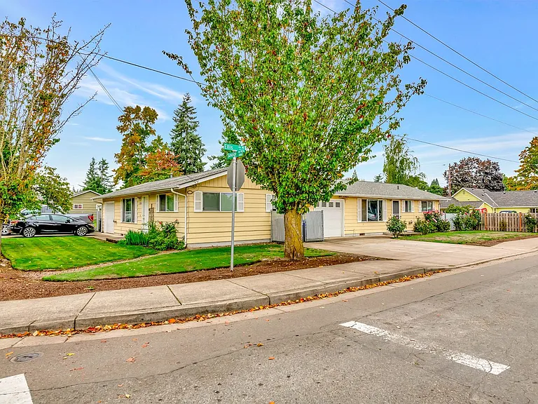 Savage / Ellis Duplex — Photo 7