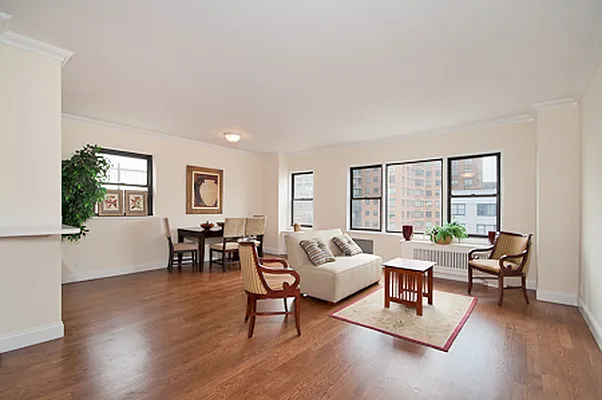 Sold by Luxor Homes & Investment Realty | media 21