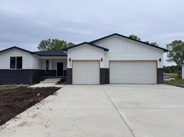 155 South Hbr, Valley Center, KS 67147