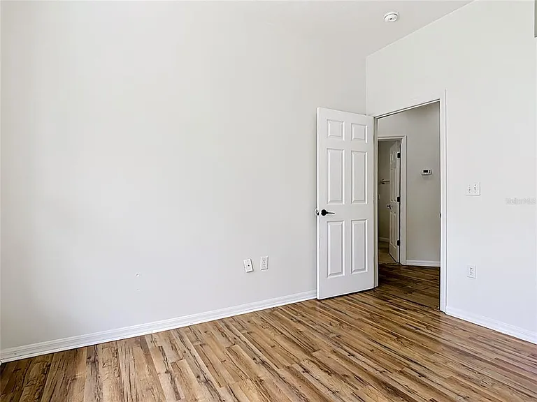 2944 Sunset Vista Blvd — Photo 29