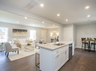 2966 Anderson Rd, Nashville, TN 37217