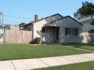 11125 S Green Bay Ave, Chicago, IL 60617