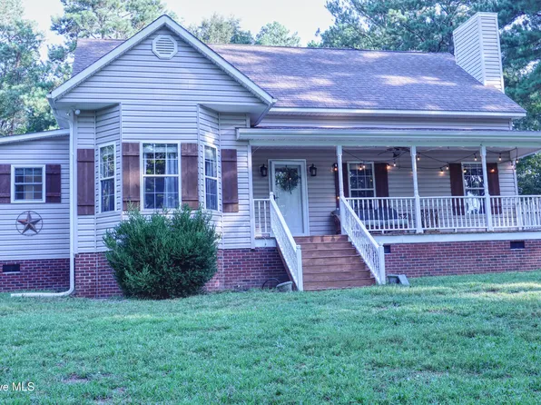 1536 Marks Creek Church Road, Laurel Hill, NC 28351