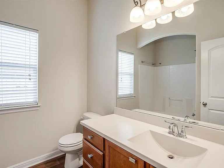 429 Foxcraft Dr — Photo 7