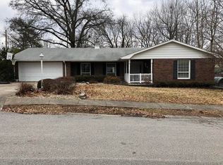 12 Rushton Dr, Mount Vernon, IL 62864