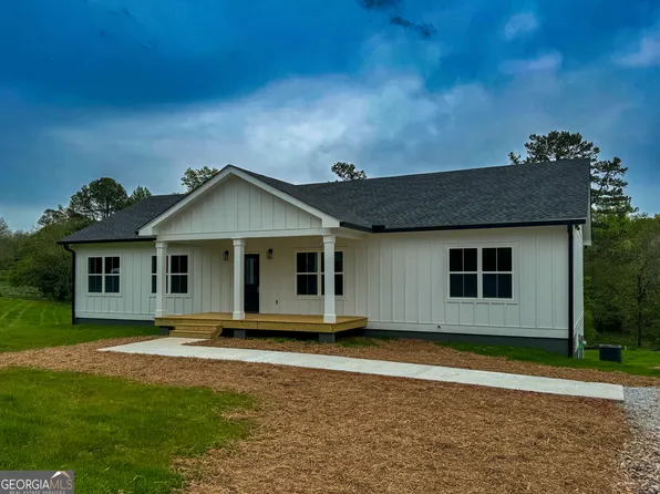 360 Carl Loudermilk Rd, Mount Airy, GA 30563