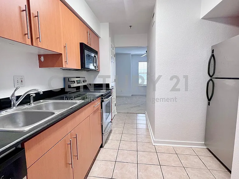 3901 Travis St #217 — Photo 5