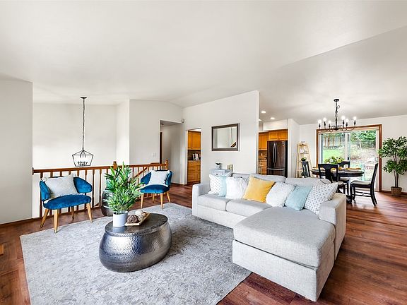 5th image of 1203 E Rosemont Drive