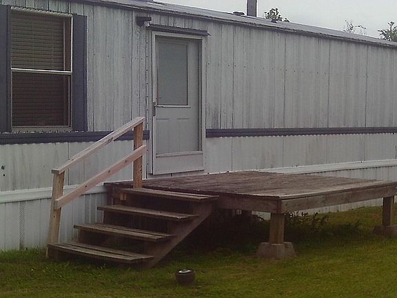 2nd image of 820 Jamison Ave