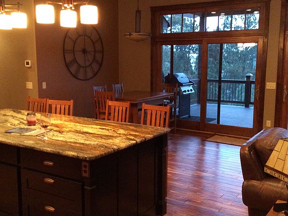 Kitchen / dining