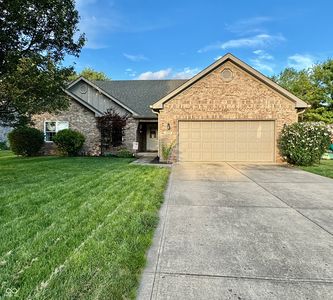333 Elmscourt Cir, Greenwood, IN, 46142