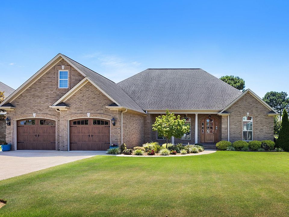 1st image of 210 Cottonwood Run