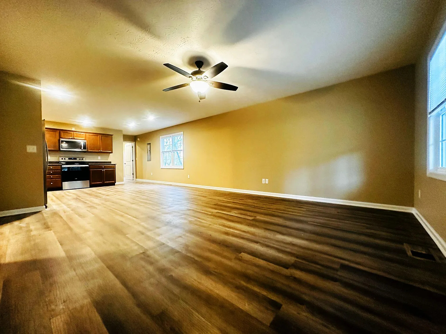 3 bed, 1524 sqft, $1,825 — Photo 4