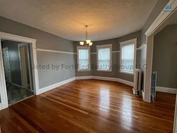 142 Washington St, Dorchester, MA