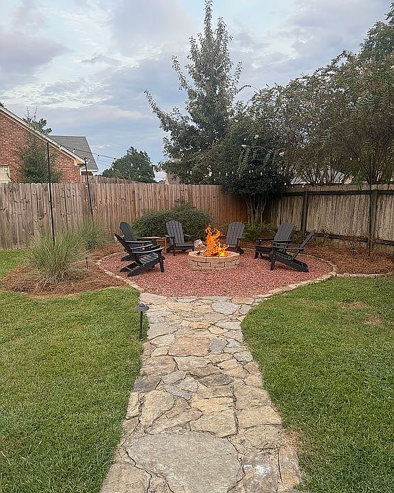 1st image of 416 Brighton Ct