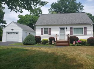 46 Parkhurst Dr, Spencerport, NY 14559