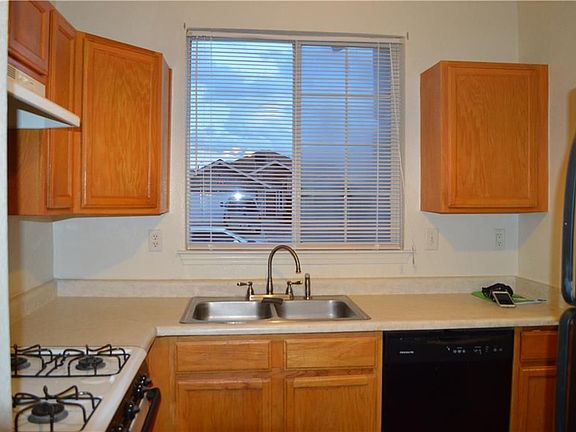 5th image of 6001 Chippendale Ave