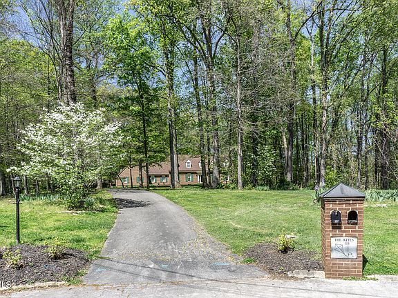 5th image of 509 Whisperwood Dr