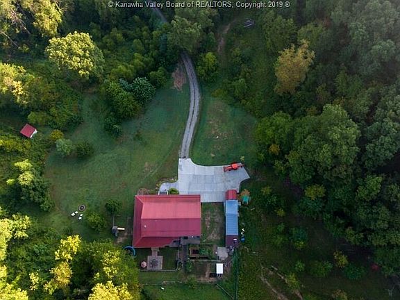 3rd image of 114 Savilla Ln