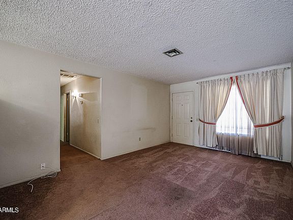 4th image of 5941 W CAMBRIDGE Avenue