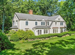 216 Turtle Back Rd, New Canaan, CT 06840