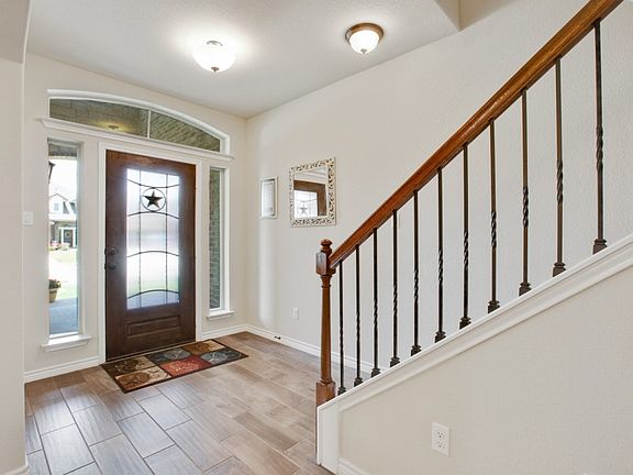 5th image of 106 Caraway Dr