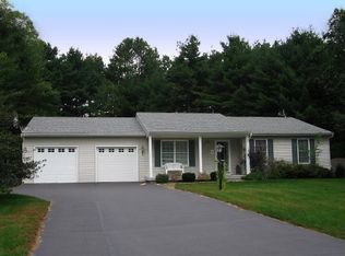 13 Candleberry Dr, Queensbury, NY 12804
