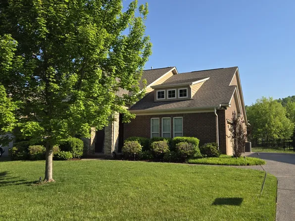 219 Calumet Ct, Gallatin, TN 37066