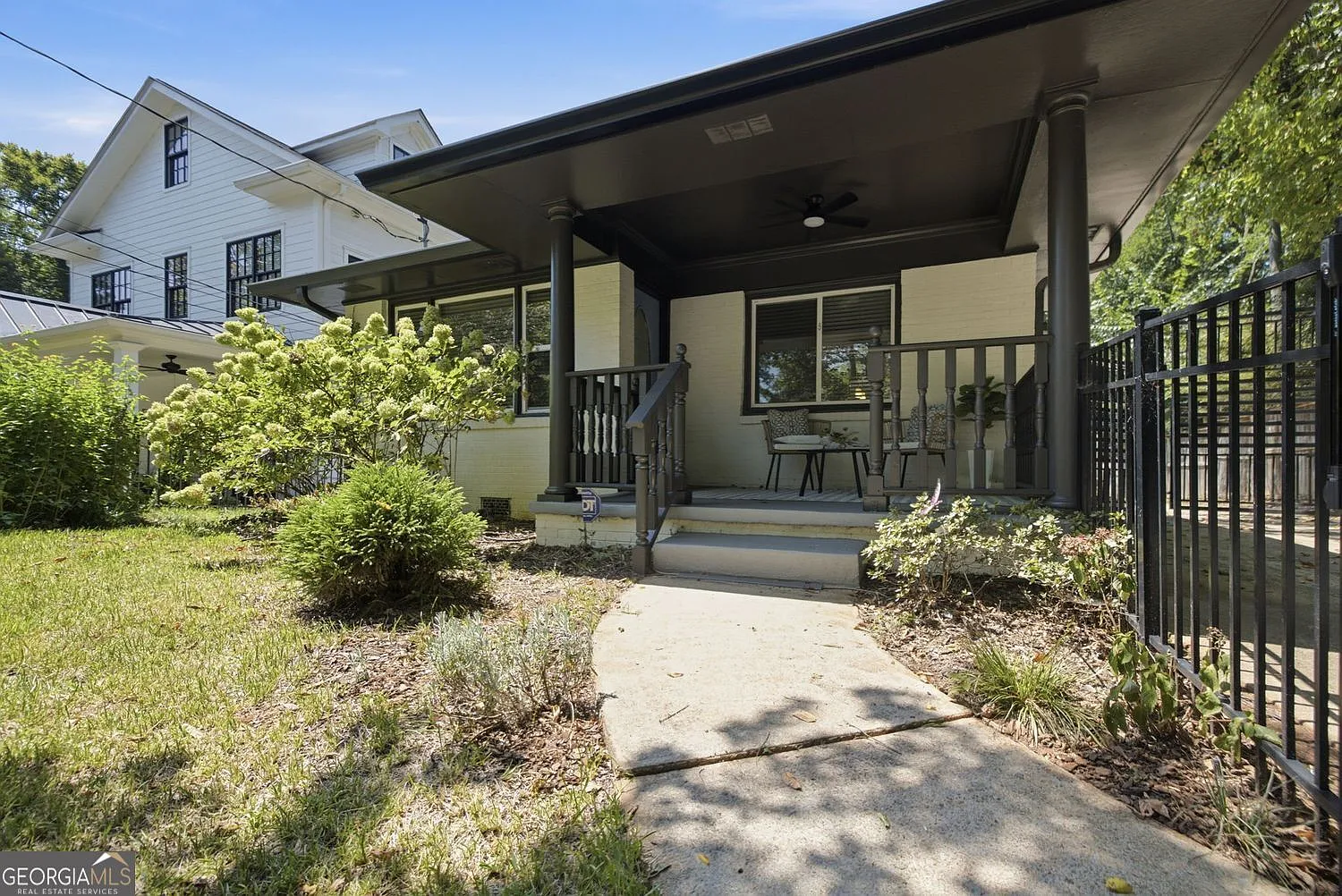 3 bed, 2.0 bath, 1552 sqft, $3,500 — Photo 1
