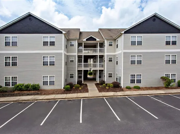 186 University Village Dr APT G, Central, SC 29630