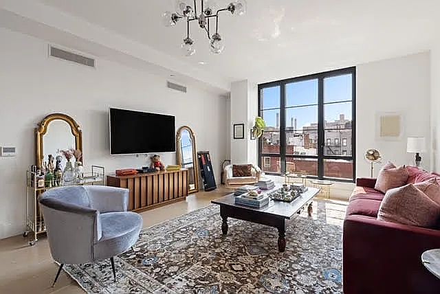 1st image of 438 E 12th St #6G