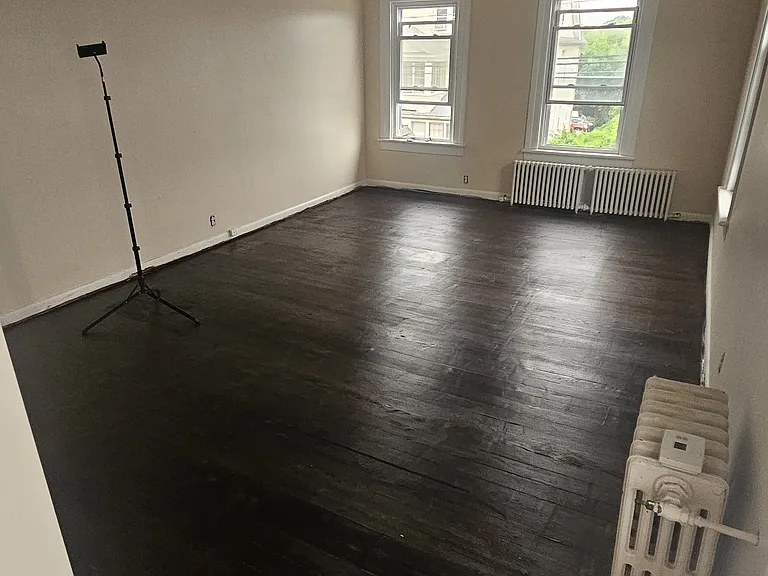 323 Charles St #2 — Photo 5