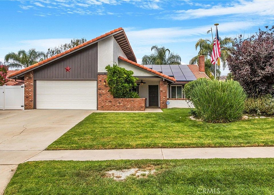 1st image of 35984 Leah Ln