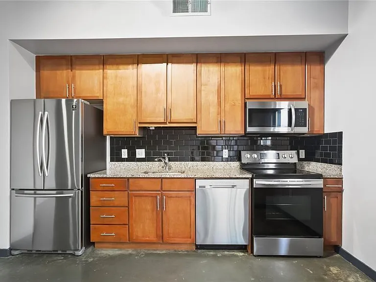 620 Glen Iris Dr NE #501 — Photo 4