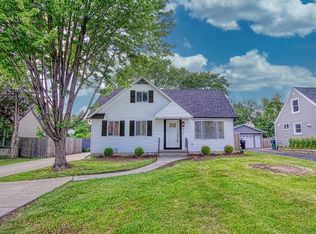 618 N Vista Ave, Lombard, IL 60148