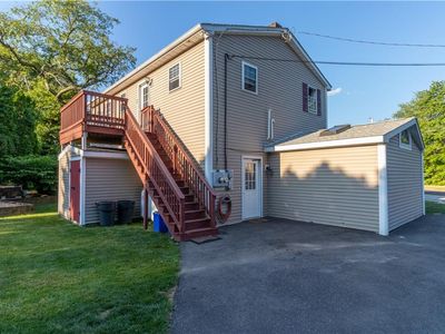 917 Stafford Rd, Tiverton, RI, 02878