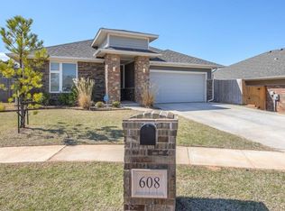 608 NW 179th Cir, Edmond, OK 73012