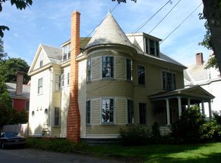98 High St #3, Brattleboro, VT 05301