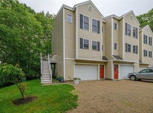 10 Hemlock St UNIT 4, Hampton, NH 03842