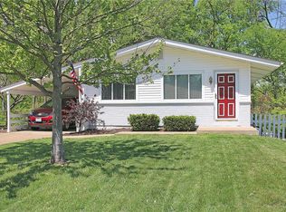 10615 Thayer Ct, Saint Louis, MO