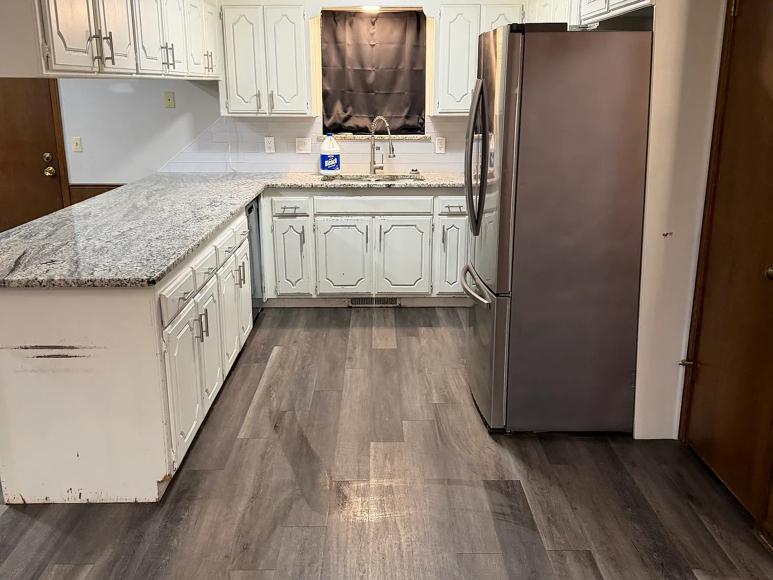 3 bed, 2125 sqft, $1,800 — Photo 2