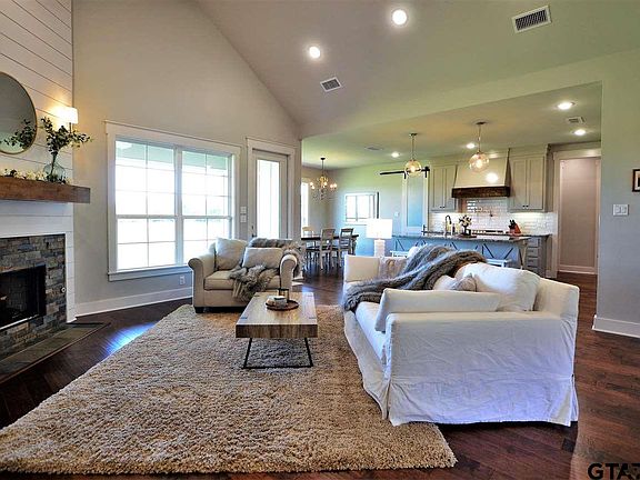5th image of 228 Sunnys Halo Blvd
