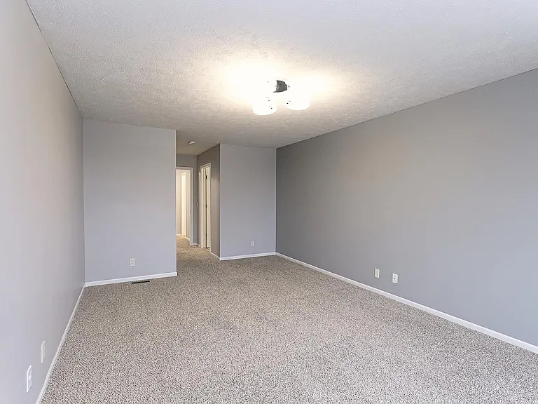 8805 Venice Ln — Photo 28