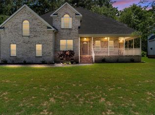 1636 Clearwater Ln, Chesapeake, VA 23322
