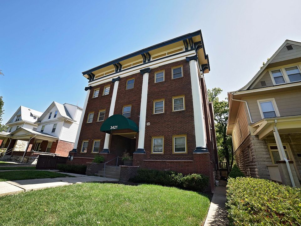 1st image of 3421 Wyandotte St #3421-104