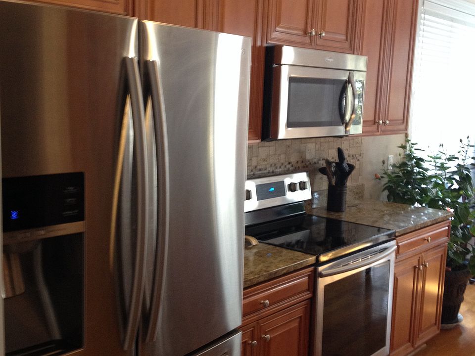 2nd image of 277 Foxwood Ln