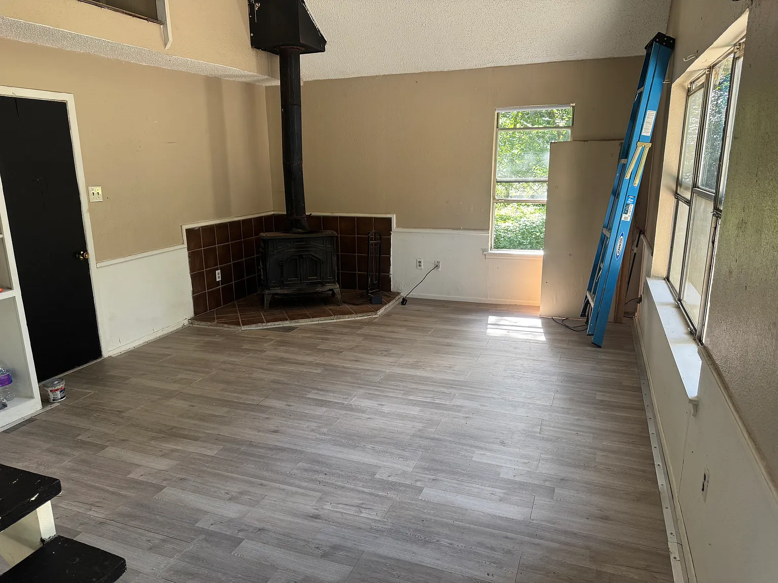 134 Woodlark St — Photo 3