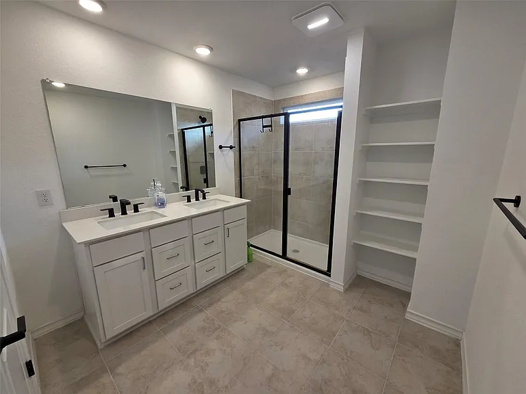 2913 Saint Regis Dr — Photo 13